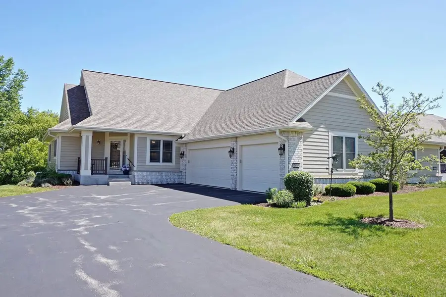2914 W Villa DRIVE, Franklin, WI 53132 - #2