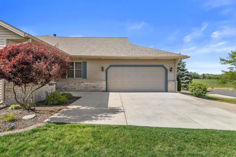 W155N6631 Blue Heron DRIVE, Menomonee Falls, WI 53051 - #2