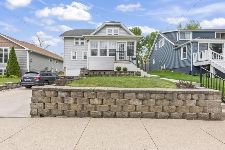 340 Park AVENUE #342, Pewaukee, WI 53072 - #3