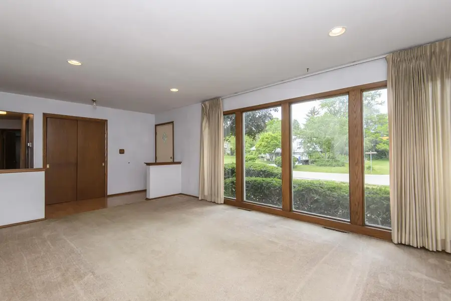 8954 N Silver Brook LANE, Brown Deer, WI 53223 - #2