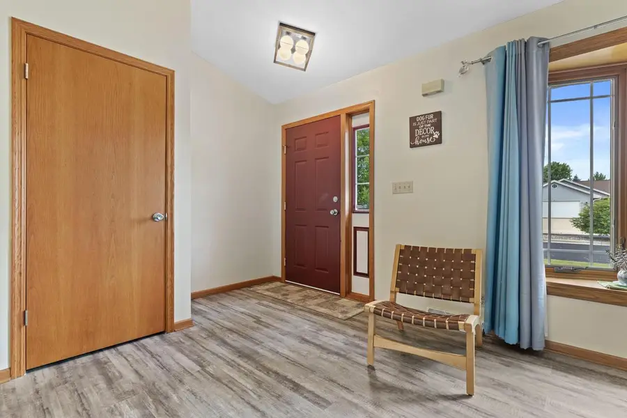 N49W14033 Brook Falls DRIVE, Menomonee Falls, WI 53051 - #2