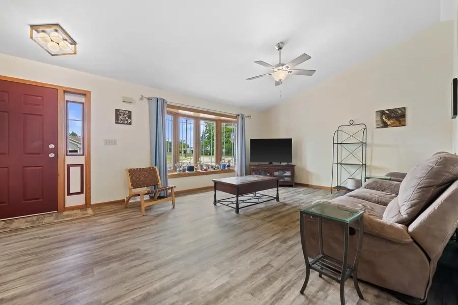 N49W14033 Brook Falls DRIVE, Menomonee Falls, WI 53051 - #3
