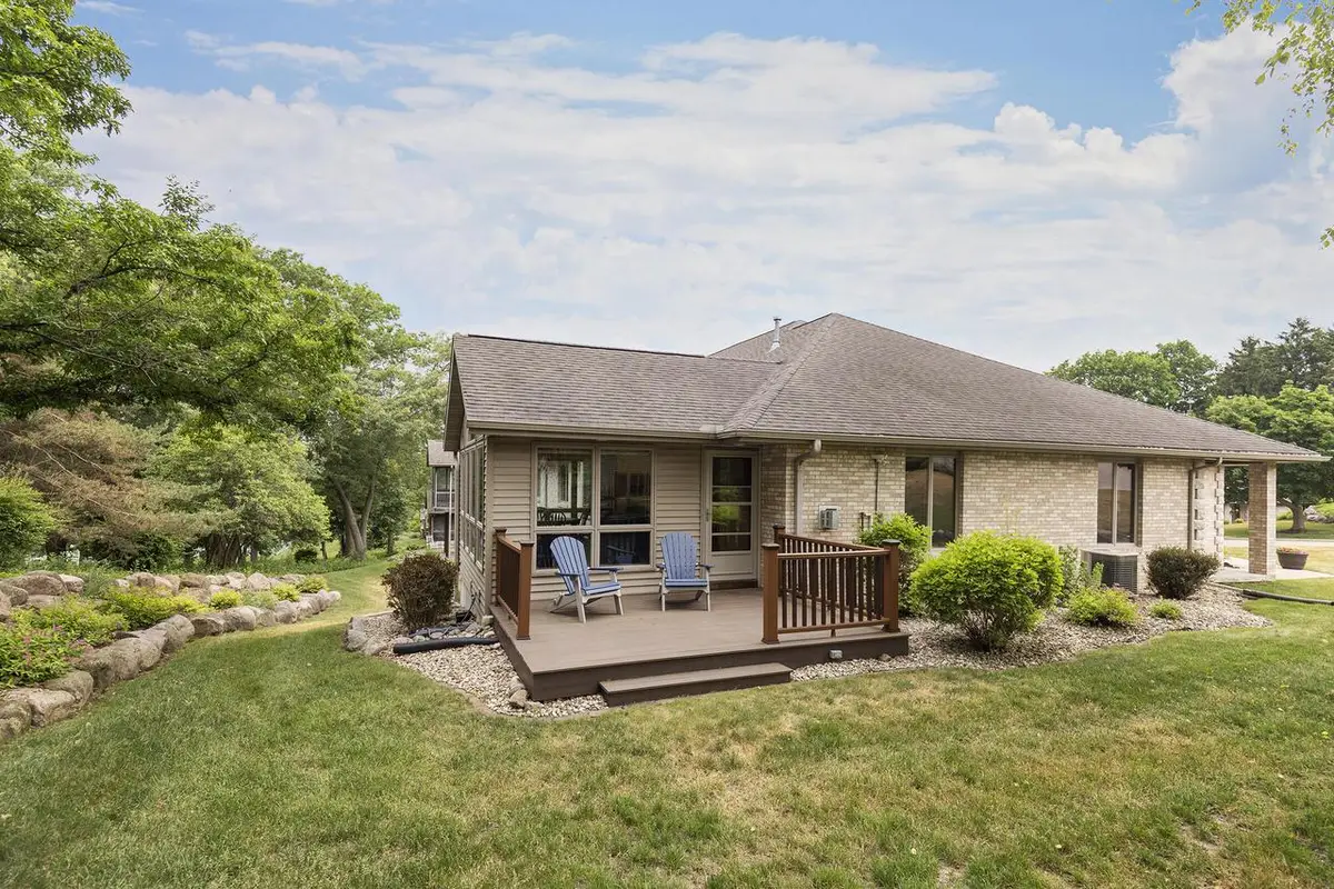 1221 W Sherman AVENUE, Fort Atkinson, WI 53538 - #1