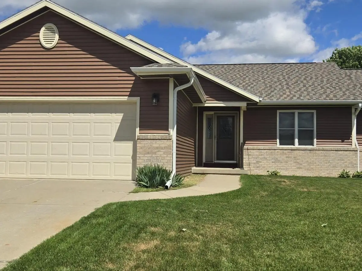 34 S Wyler DRIVE, Evansville, WI 53536 - #1
