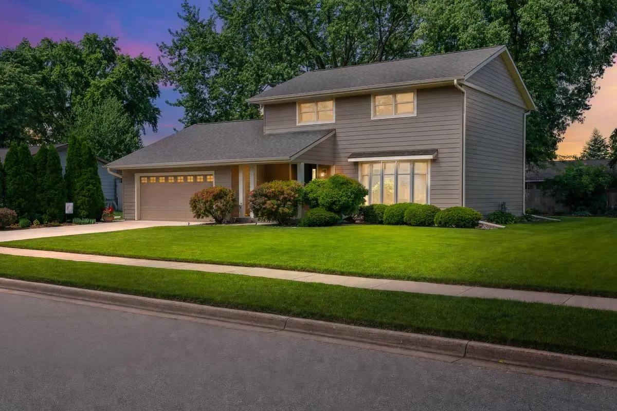 725 Hanson COURT, Onalaska, WI 54650 - #1