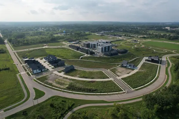 9393 S LAKE VISTA PARKWAY #3004, Oak Creek, WI 53154