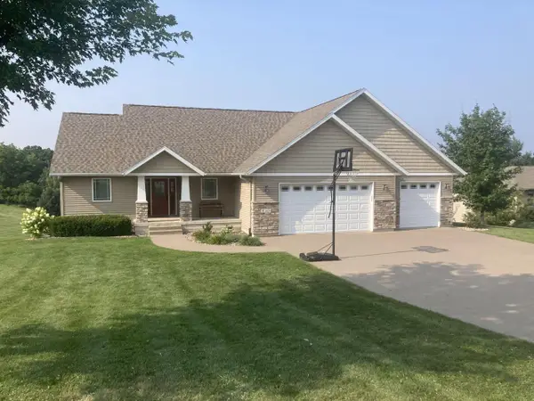 w3676 Highland DRIVE, La Crosse, WI 54601