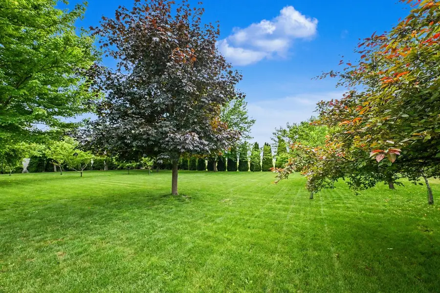 4581 S Quincy AVENUE, Milwaukee, WI 53207 - #3
