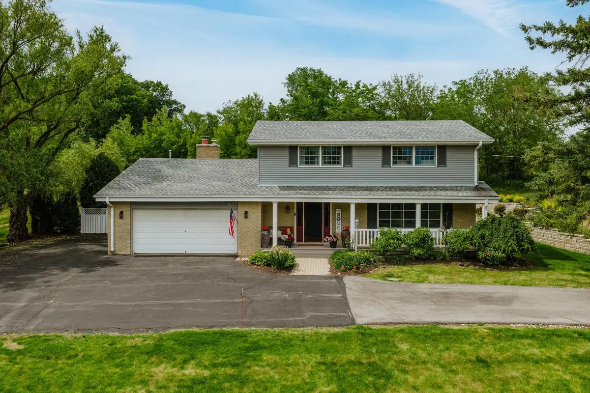 N10W28431 Northview ROAD, Waukesha, WI 53188 - #1