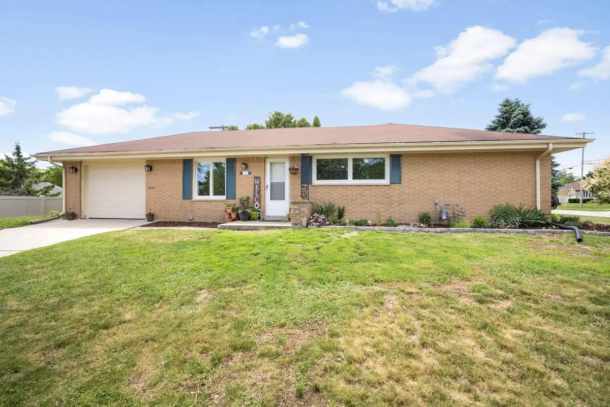 117 W Monroe STREET, Port Washington, WI 53074 - #1