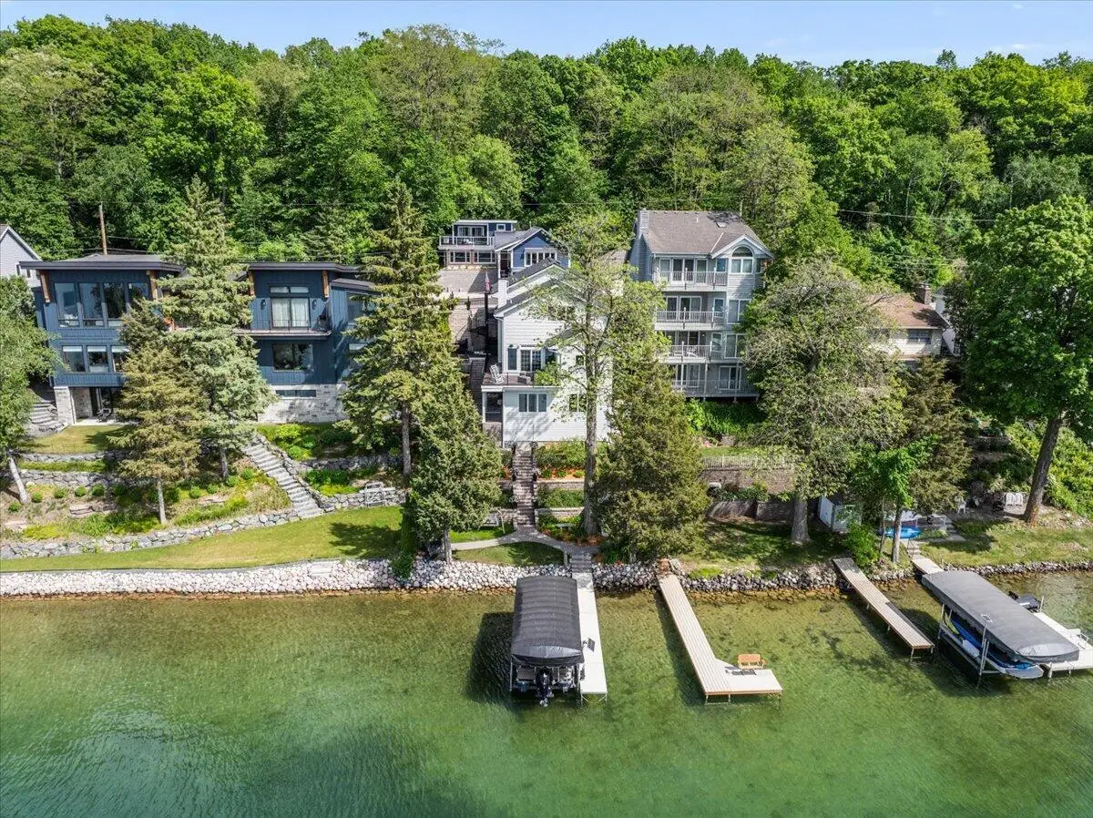 4763 Fontana Beach ROAD, West Bend, WI 53095 - #1