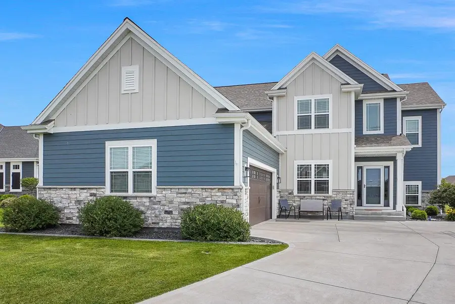 35233 Walleye COURT, Oconomowoc, WI 53066 - #2