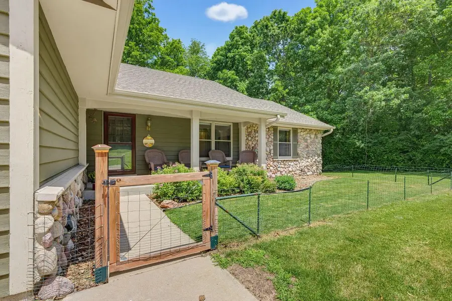W276S4440 Elk Valley COURT, Waukesha, WI 53189 - #3