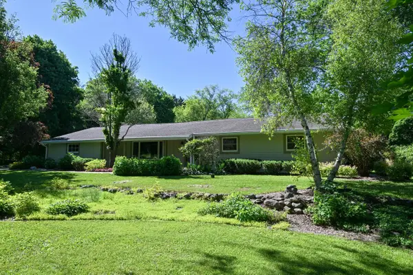 S43W22111 Beeheim ROAD, Waukesha, WI 53189