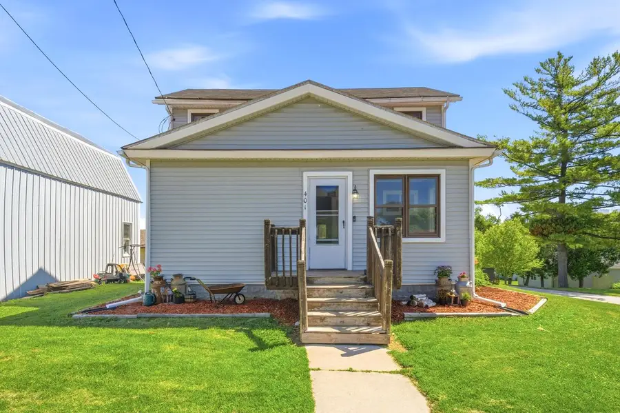 401 W Water STREET, Cascade, WI 53011 - #2