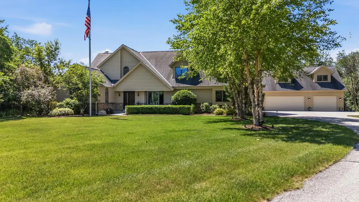 5989 Golf COURT, West Bend, WI 53095 - #1