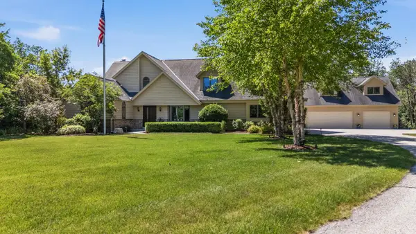 5989 Golf COURT, West Bend, WI 53095