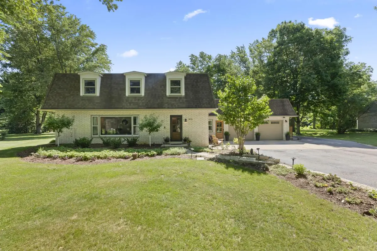 N8104 LaSalle CIRCLE, Oconomowoc, WI 53066 - #1