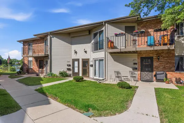 N115W16889 El Camino DRIVE, Germantown, WI 53022