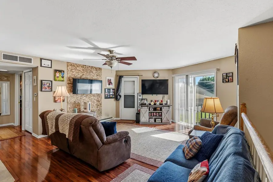N115W16889 El Camino DRIVE, Germantown, WI 53022 - #2