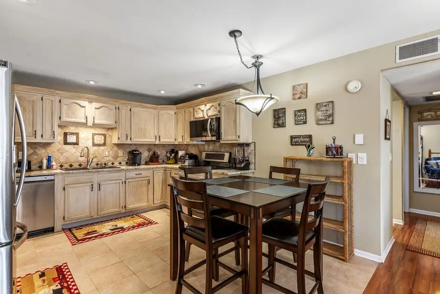 N115W16889 El Camino DRIVE, Germantown, WI 53022 - #3