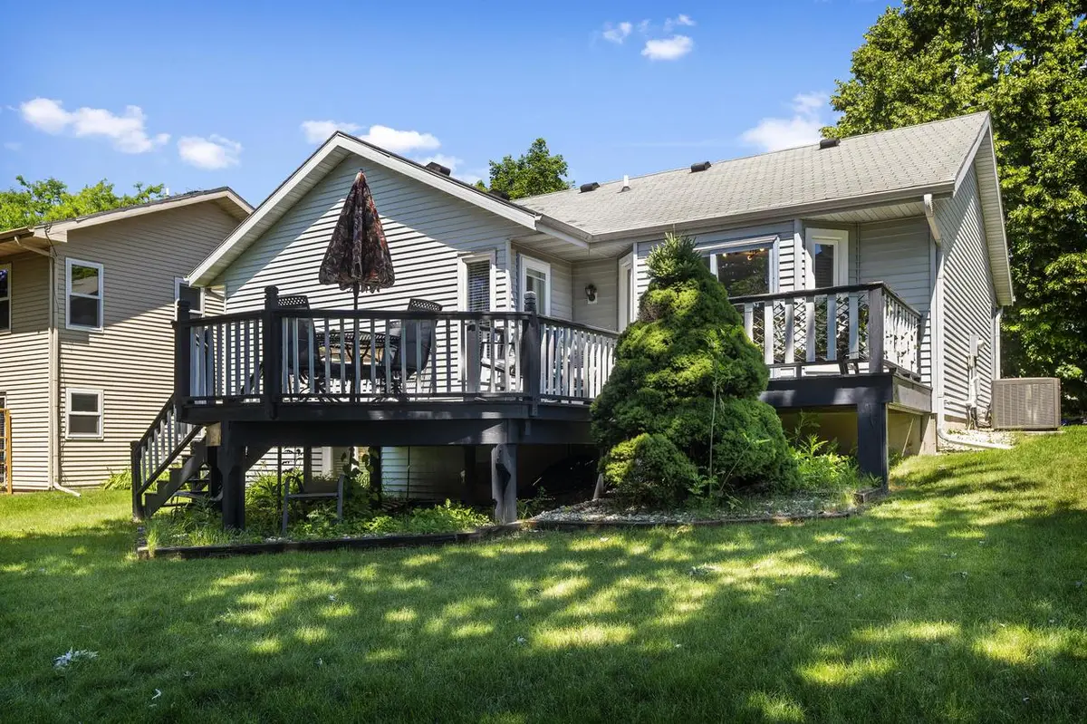 833 W Mohawk TRAIL, Deforest, WI 53532 - #1