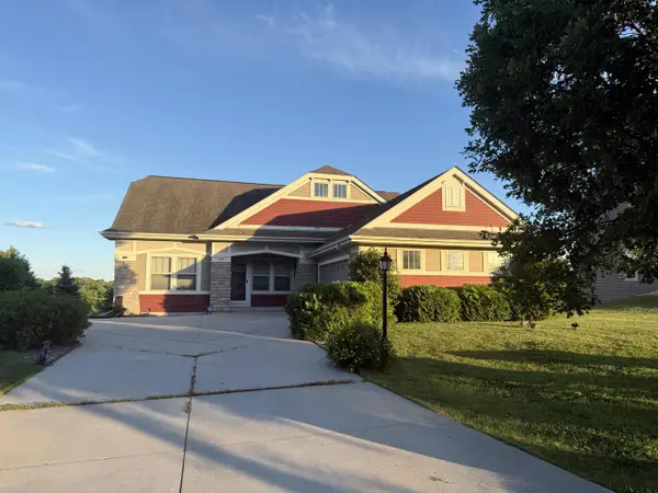 9335 W Mount Zion DRIVE, Milwaukee, WI 53224