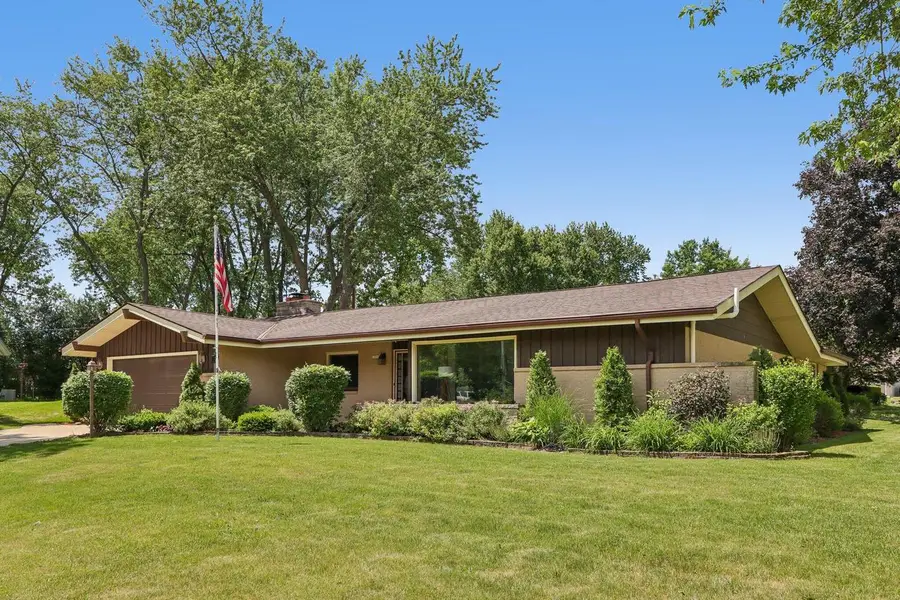 13295 W Old Oak COURT, New Berlin, WI 53151 - #2