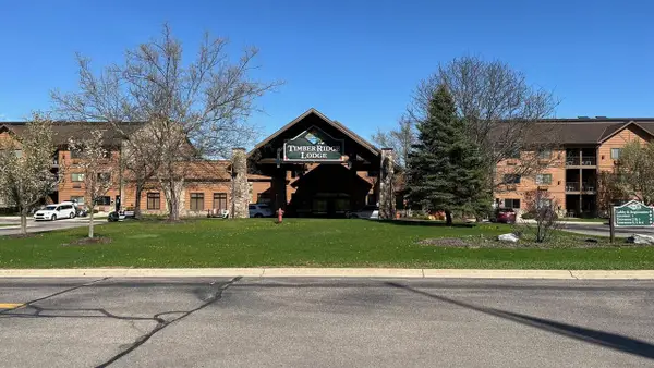 7020 Grand Geneva WAY #167, Lake Geneva, WI 53147