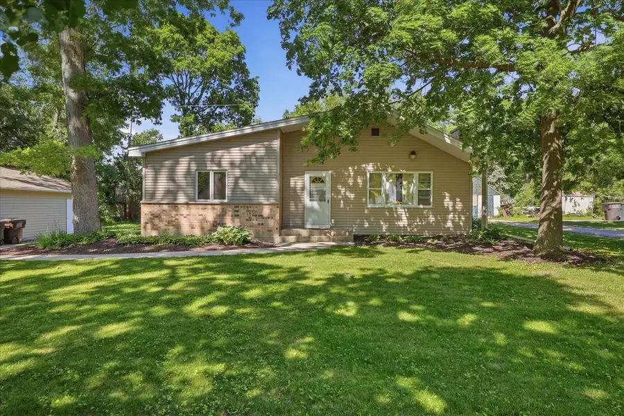 N9119 Maple STREET, East Troy, WI 53120 - #2
