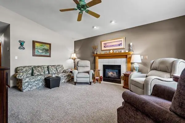 1124 EAST AVENUE N, Onalaska, WI 54650 - #3