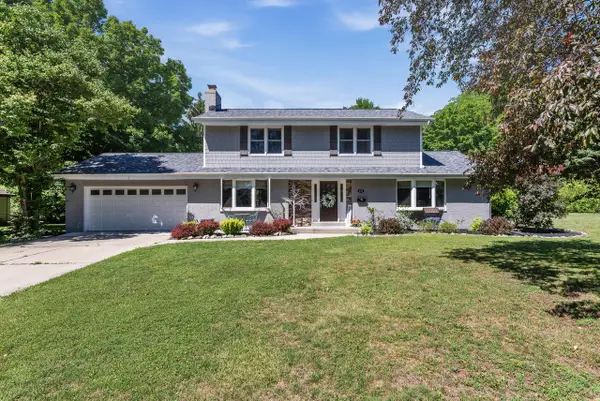 777 Pine DRIVE, West Bend, WI 53095