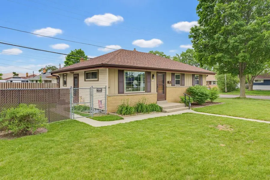 6346 N 80th STREET, Milwaukee, WI 53218 - #2