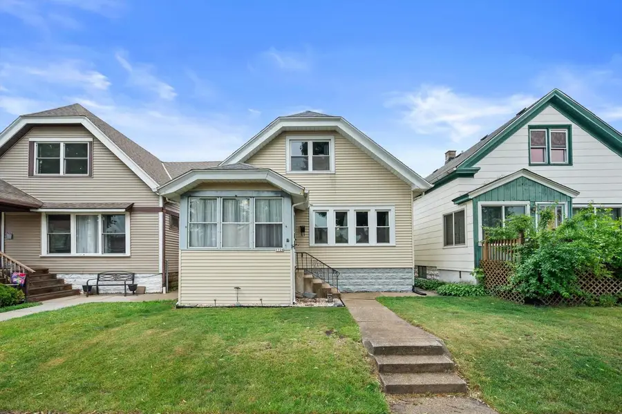 1724 S 72nd STREET, Milwaukee, WI 53214 - #2