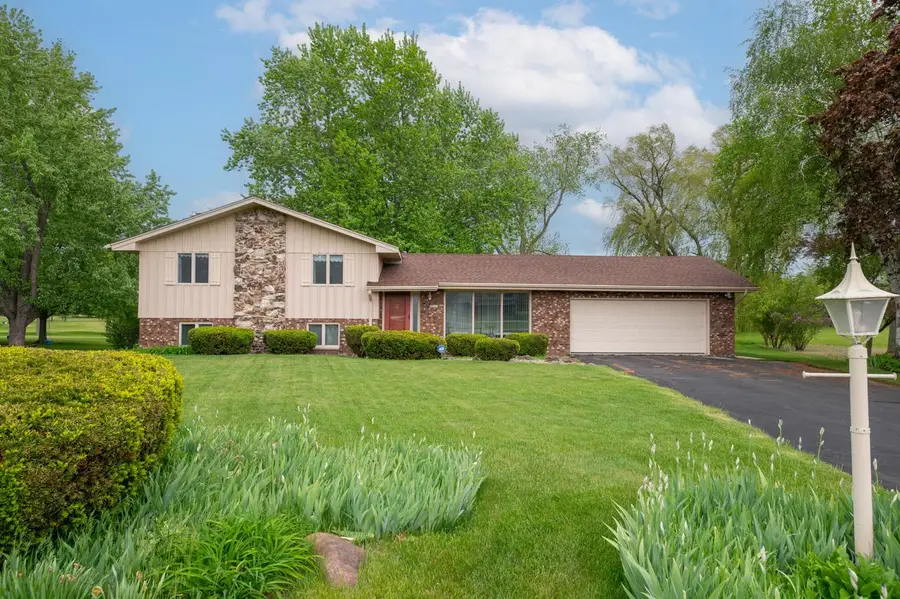 11040 N Riverland COURT, Mequon, WI 53092 - #2