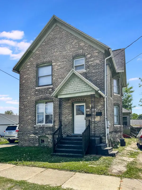 1015 Hamilton STREET, Manitowoc, WI 54220