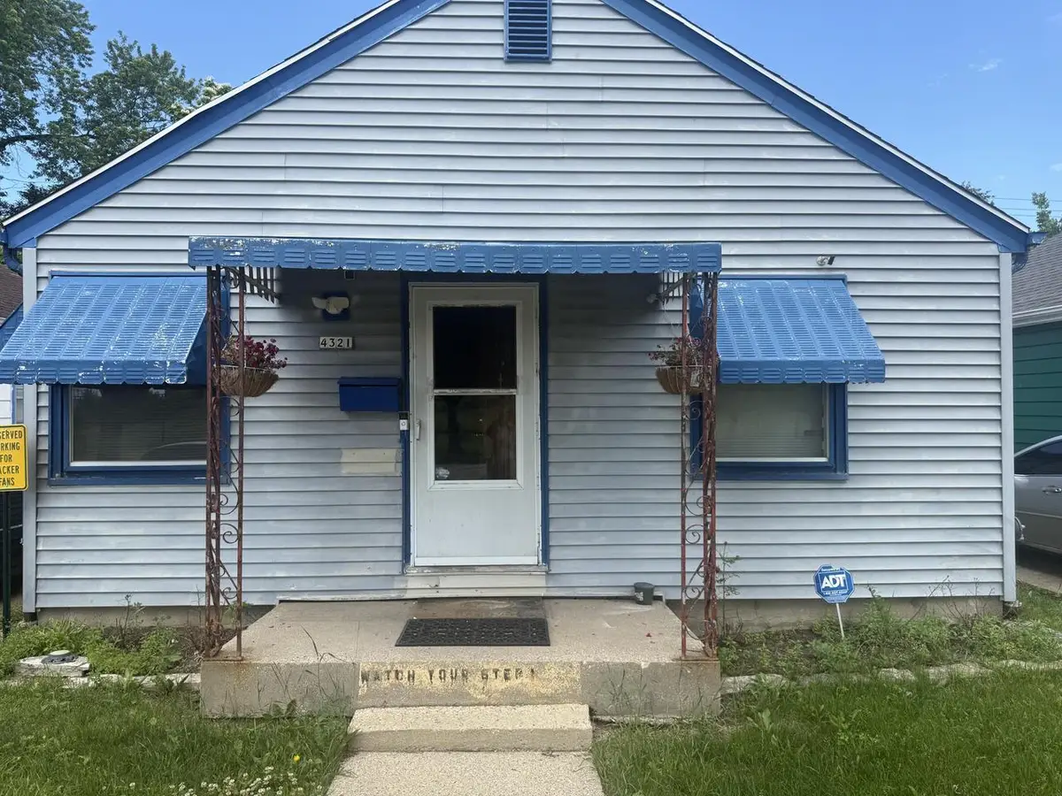 4327 N 35th STREET, Milwaukee, WI 53216 - #1