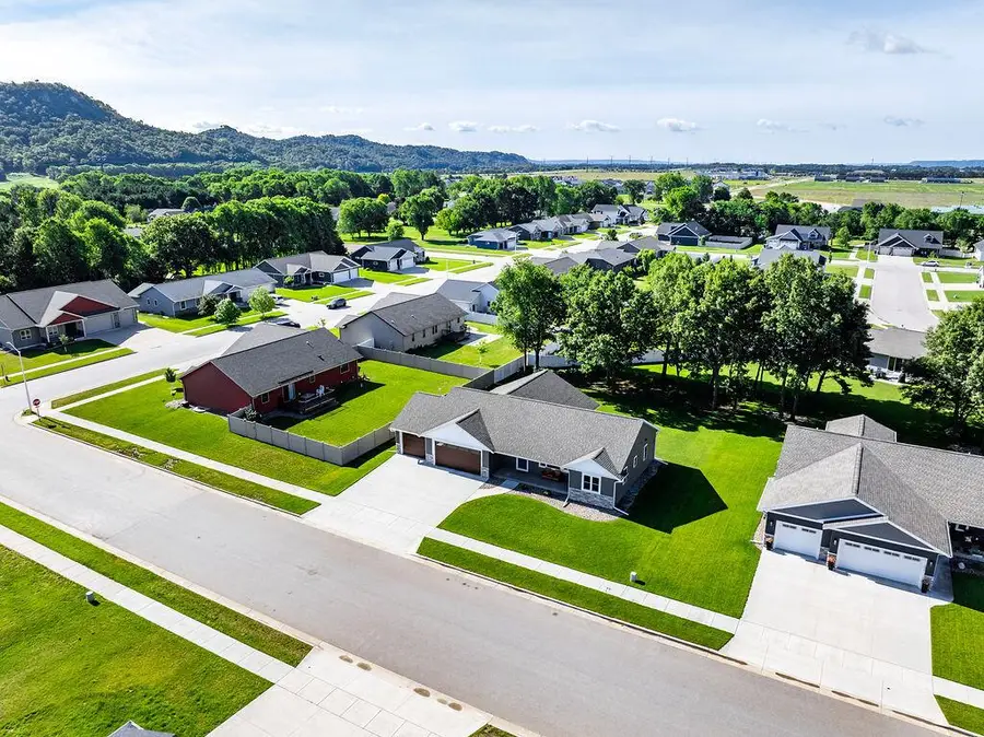 1822 Brooklyn PLACE, Holmen, WI 54636 - #2