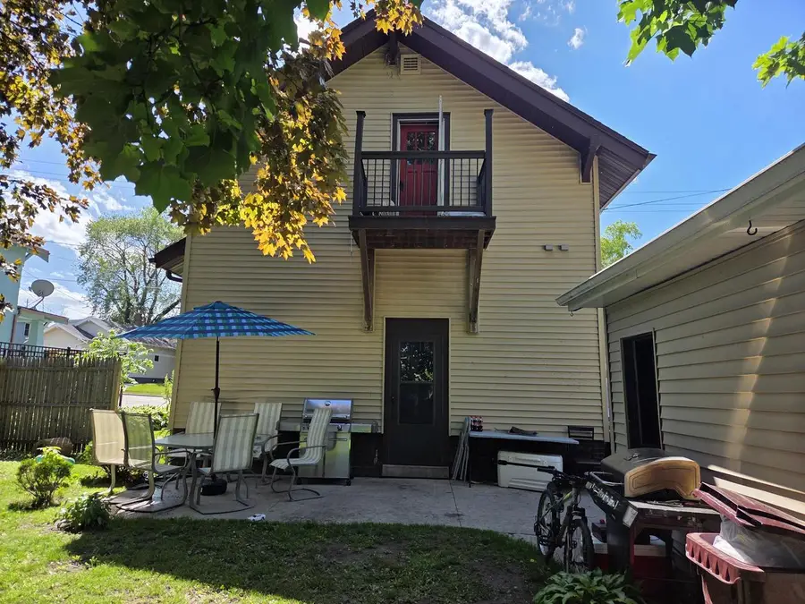 913 S 21st STREET, Manitowoc, WI 54220 - #3