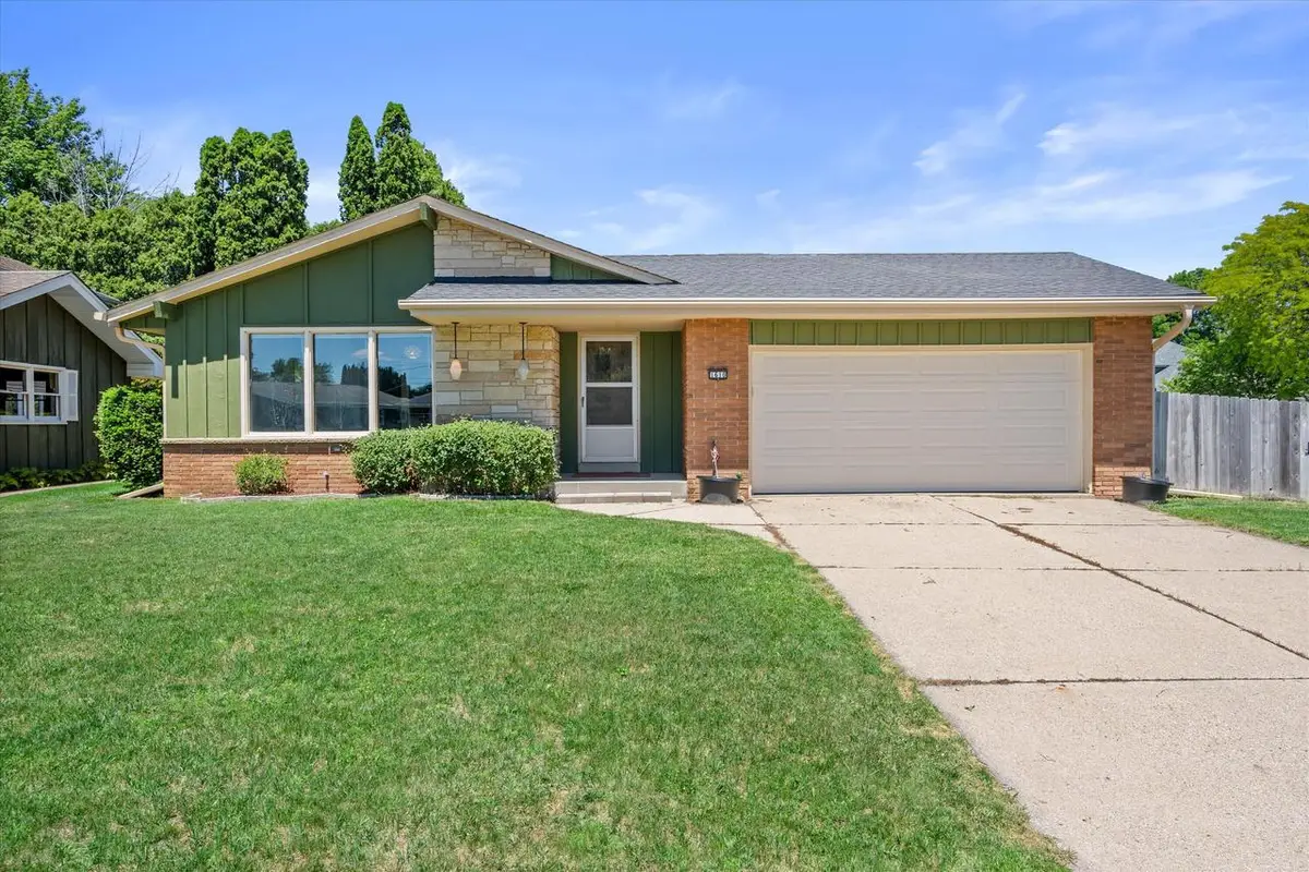 1610 Hickory STREET, South Milwaukee, WI 53172 - #1