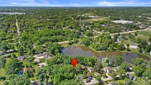 18905 W Linnie Lac PLACE, New Berlin, WI 53146
