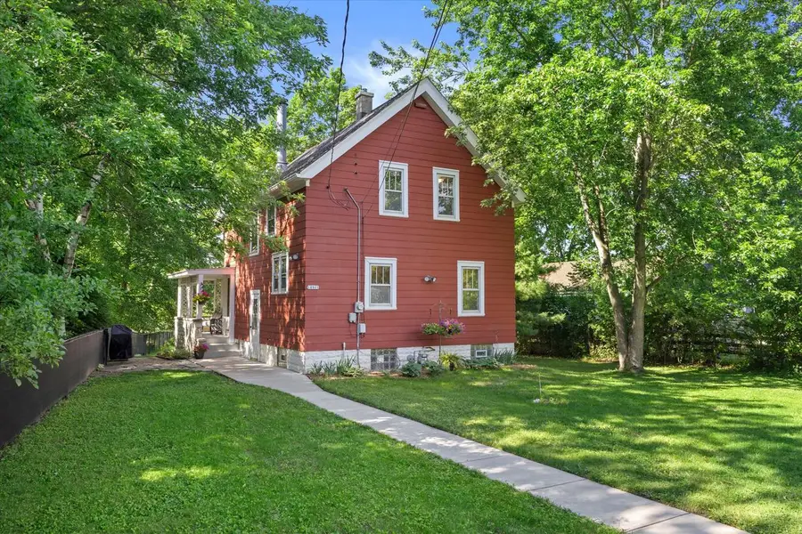18905 W Linnie Lac PLACE, New Berlin, WI 53146 - #2