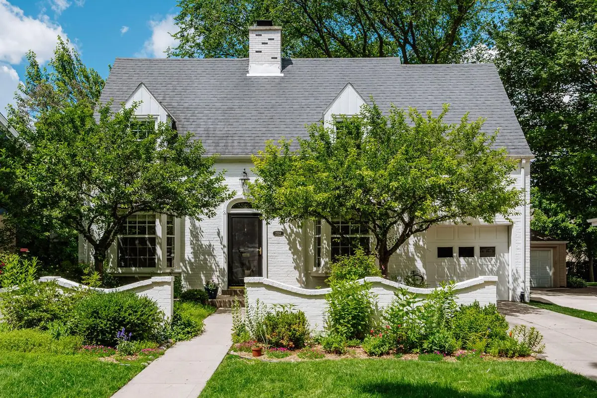 2559 N 86th STREET, Wauwatosa, WI 53226 - #1