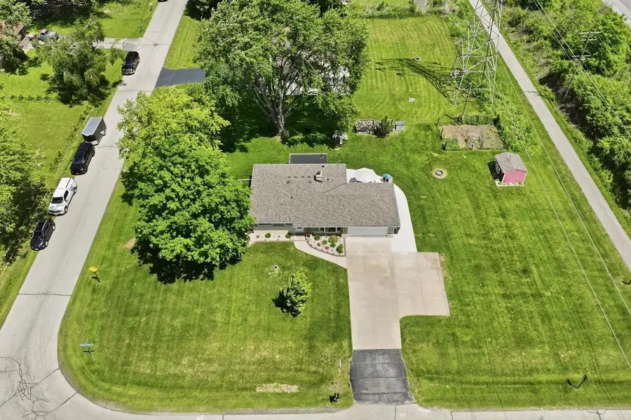 11610 W Sunnybrook ROAD, Franklin, WI 53132 - #3