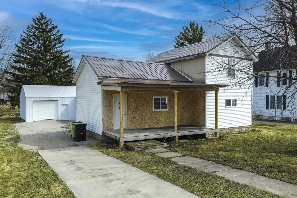 406 S College AVENUE, Fox Lake, WI 53933 - #1