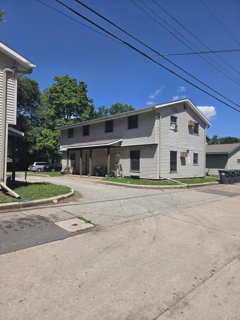 426-428 18th PLACE S #422-424, La Crosse, WI 54601 - #1