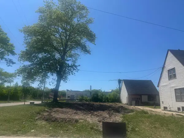 3803 N 7TH STREET, Milwaukee, WI 53206