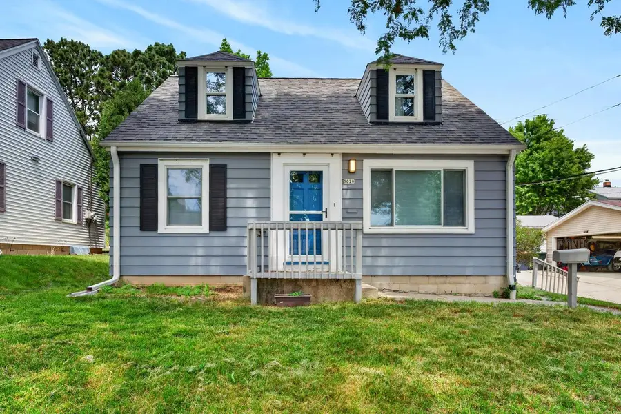 9020 W Vincent PLACE, West Allis, WI 53214 - #2
