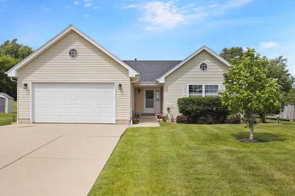 1100 E Keri LANE, Oak Creek, WI 53154
