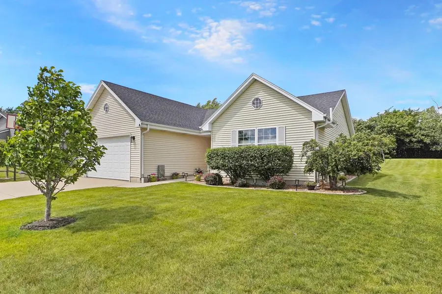 1100 E Keri LANE, Oak Creek, WI 53154 - #2